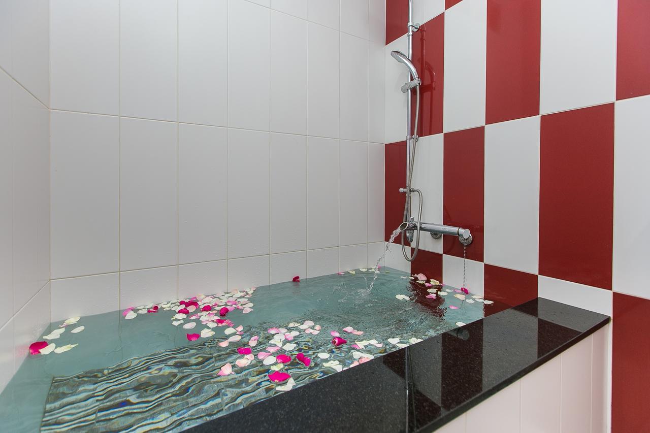 Saint Petersburg Apartment Донгшан Екстериор снимка